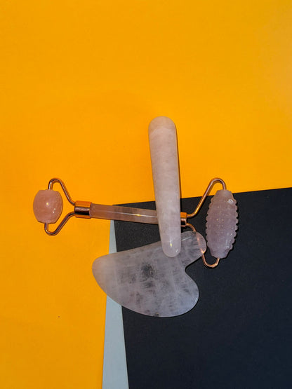 Rodillo Facial y Gua Sha de Cuarzo Rosa