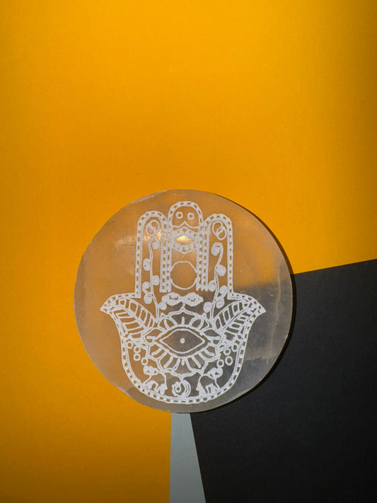 Plato de Selenita con Mano de Fátima